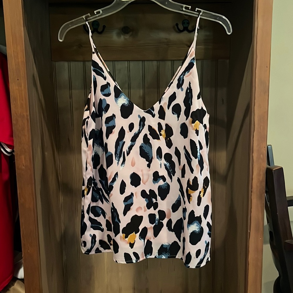 NWT small blush tank
